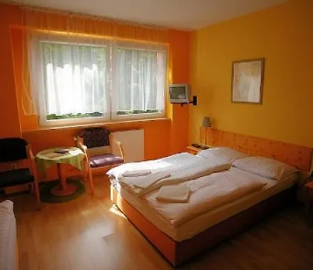 Gersona Bed & Breakfast 3*