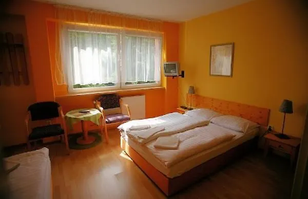 Gersona Bed & Breakfast 3*